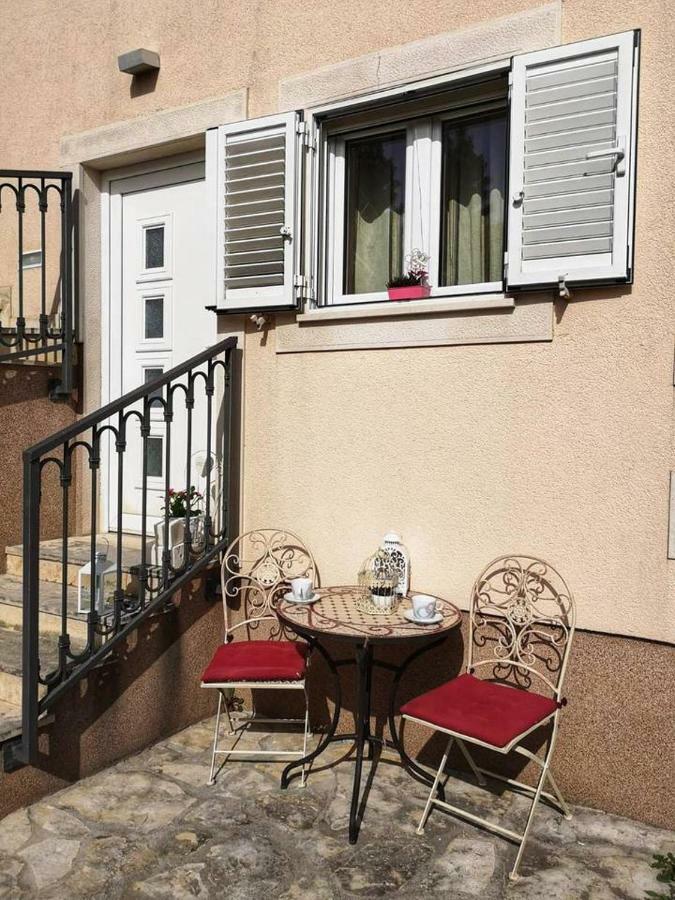 Apartman Anamaria Klis Exterior photo